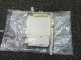 8273052M71 Toyota Vitz fuse control box