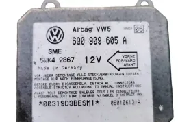 08010613A блок управління двигуном Volkswagen Golf IV 1999