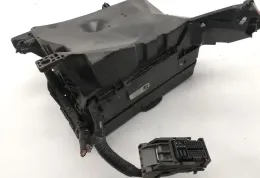 821110FC00 блок предохранителей Toyota Verso 2010