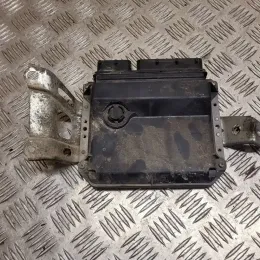 2120003661 блок управления ECU Toyota Yaris 2007