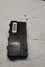 72811030 блок запобіжників Toyota Avensis T250 2008