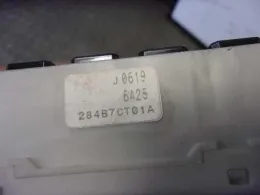 28487CT02A блок предохранителей Nissan Cube