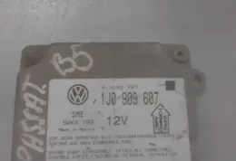 44980306 блок управления AirBag (SRS) Volkswagen PASSAT B5 2000