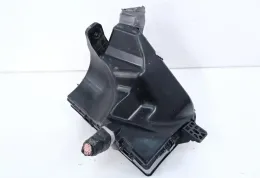 7517YA1 блок запобіжників Toyota Prius c 2012