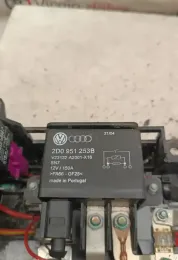 0423529489 блок запобіжників Volkswagen Touareg I 2004