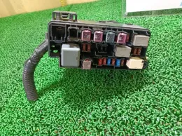 82661B2070 Daihatsu fuse control box