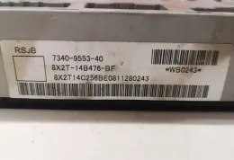 8X2T14C256BE0811280243 блок запобіжників Jaguar XF 2009