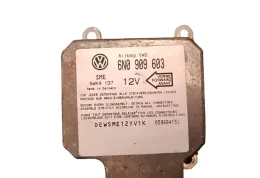 05960415 блок управління AirBag (SRS) Volkswagen PASSAT B7 2012
