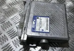 R040800007 блок управління ECU Mitsubishi Carisma 1996