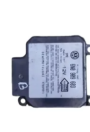 47960501 блок управління AirBag (SRS) Volkswagen PASSAT B7 2012