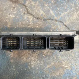 NEC008072 блок управления двигателем Nissan