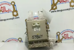 8273002J70A Fuse box control unit Toyota Auris E180 2012