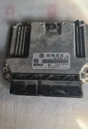 02810132335 блок управління ECU Volkswagen Golf V 2005