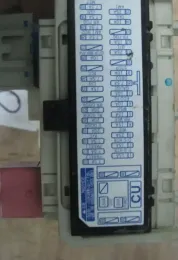 8273052C00 Fuse box control unit Toyota Yaris 2008