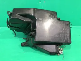 8266230830 блок предохранителей Toyota