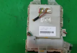 8273002J70 Fuse box control unit Toyota Auris 150 2010