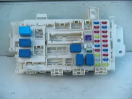 243554A01A блок запобіжників до Nissan