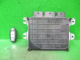 NEC029673 блок управления двигателем Nissan