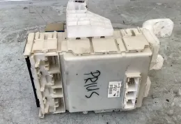 4G010570 блок запобіжників Toyota Prius (XW20) 2006