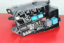 57073W блок запобіжників Toyota RAV 4 (XA30) 2008