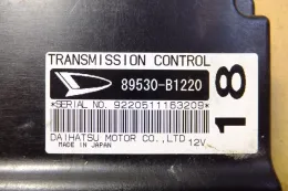 89530B1220 блок управления коробкой передач Toyota