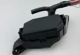 8266247240 блок предохранителей Toyota Prius Prime 2019