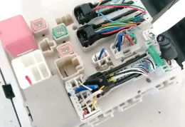 8273002770 Fuse box control unit Toyota Corolla E140 E150 2009