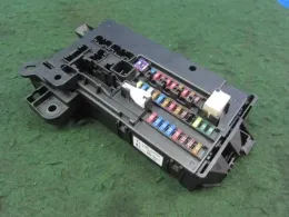 82600B1310 Toyota Roomy fuse control box