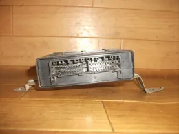 MR988456 блок управления двигателем Mitsubishi