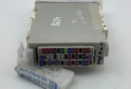 8273047420A Fuse box control unit Toyota Prius+ (ZVW40) 2011