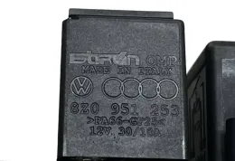 8Z0951253 блок управления комфорта Skoda Octavia Mk2 (1Z) 2007