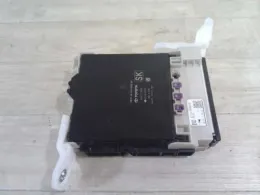 827305A580 Toyota Crown fuse control box