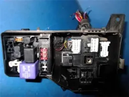 8272142010 блок запобіжників до Toyota Rav4
