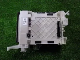 8273052R70 Toyota fuse control box