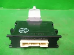 8963028030 блок управления полным приводом Toyota Voxy
