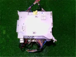 8273030830 Toyota Crown fuse control box
