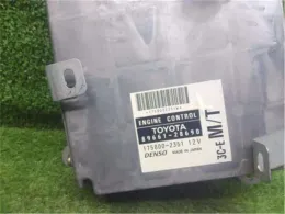 8966128690 блок управления двигателем Toyota Liteace