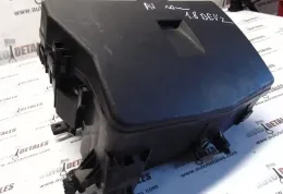 8211105F81 блок предохранителей Toyota Avensis T270 2010
