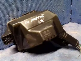 8266252701 блок предохранителей Toyota Ractis