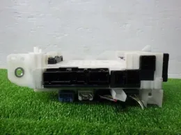 8273052R70 Toyota fuse control box