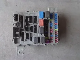 J011A0XD2 блок запобіжників до Honda Life