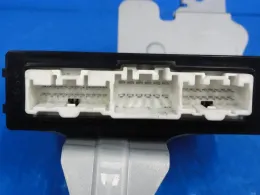 L207675DZA блок керування до Mazda