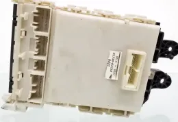 8273002210 Fuse box control unit Toyota Corolla E140 E150 2013