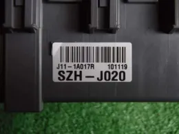 38200SZHJ02 блок предохранителей Honda Life