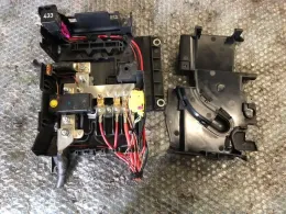 7L0937555D блок предохранителей Volkswagen