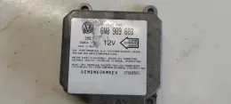 37960507 блок управления AirBag (SRS) Volkswagen Golf III 1995