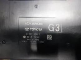 8922112M10 блок запобіжників до Toyota