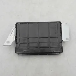 1860C782 блок управления двигателем Nissan