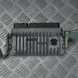 896610DF61 блок управління ECU Toyota Yaris 2013