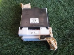 8273028621A Toyota Voxy fuse control box